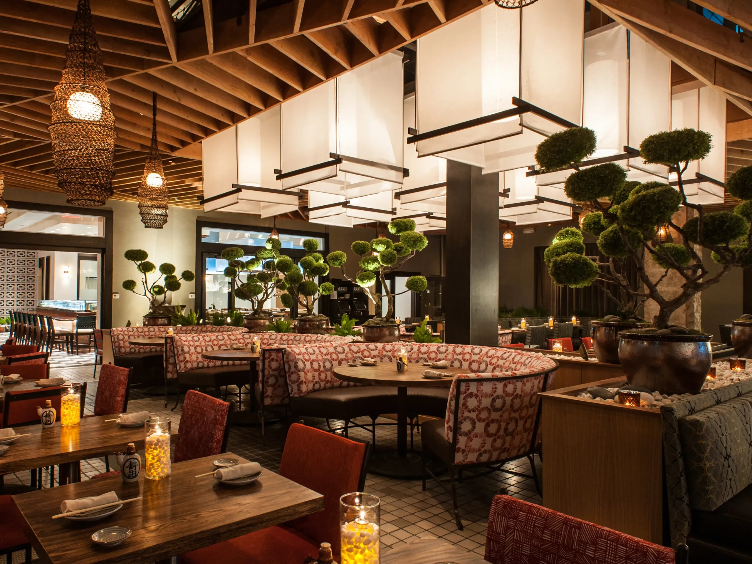 trang trí nhà hàng