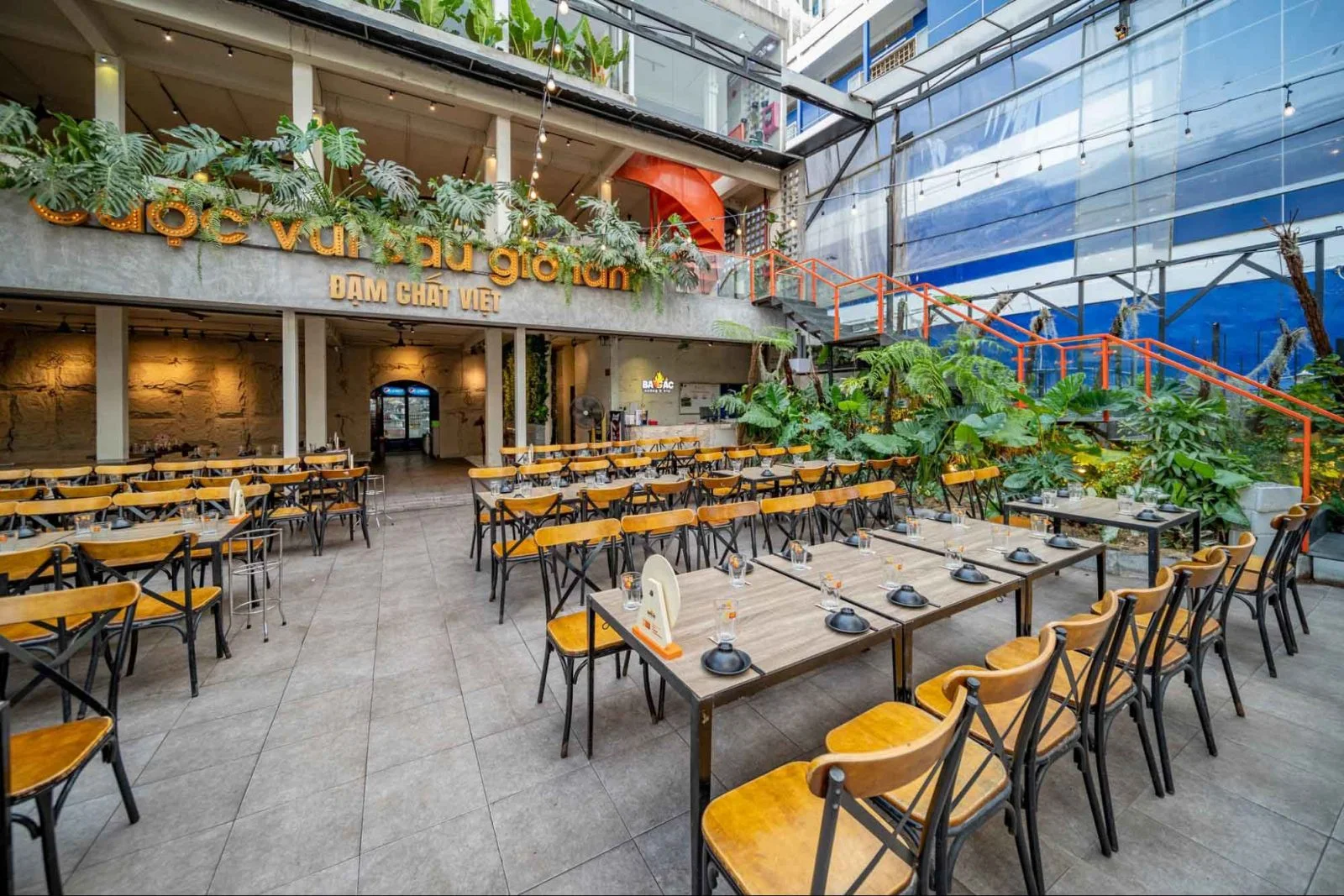 thiết kế quán nhậu sân vườn