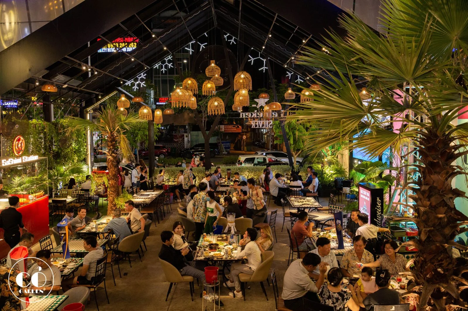 bố trí cây xanh trong beer garden