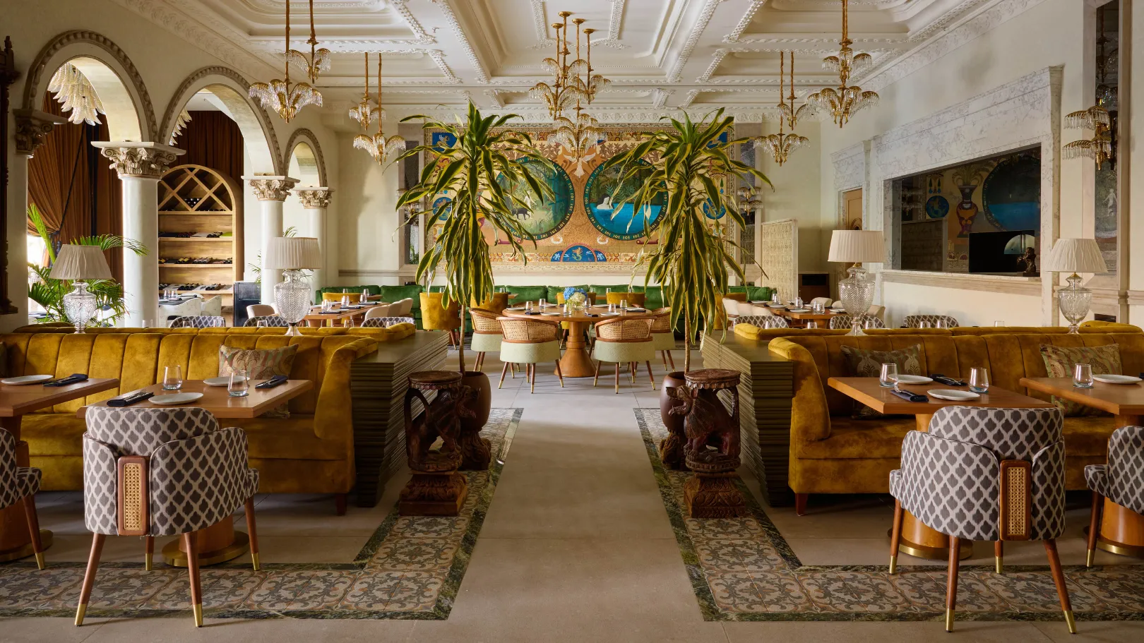 Thiết kế nhà hàng sang trọng