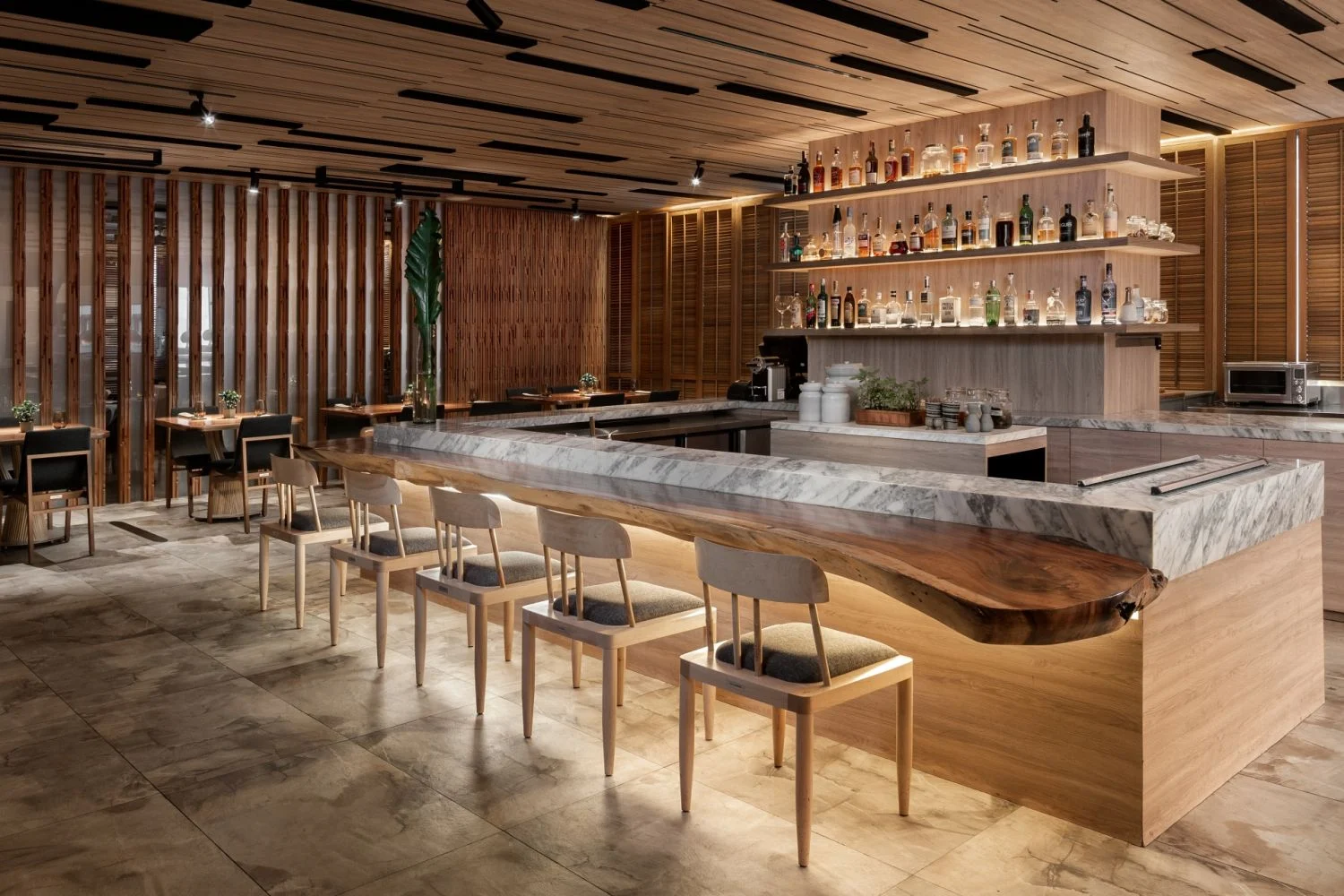 Thiết kế nhà hàng sang trọng