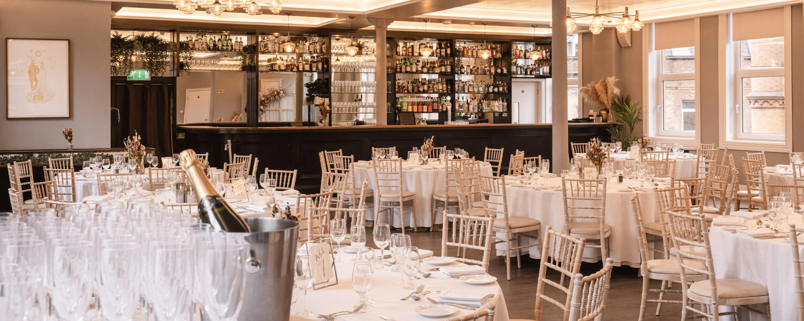 Thiết kế nhà hàng tiệc cưới phong cách cổ điển sang trọng