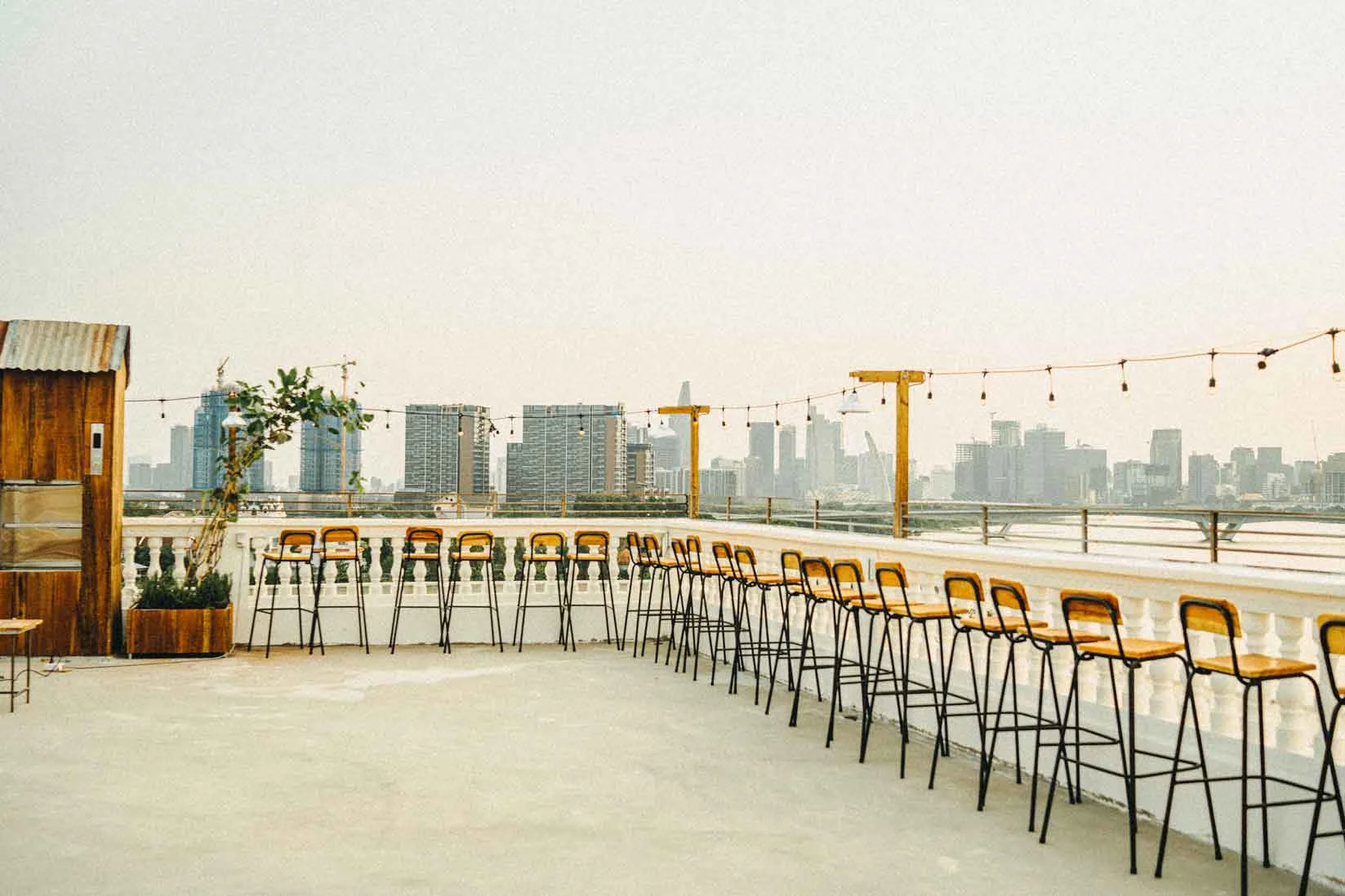 Thiết kế quán cafe rooftop