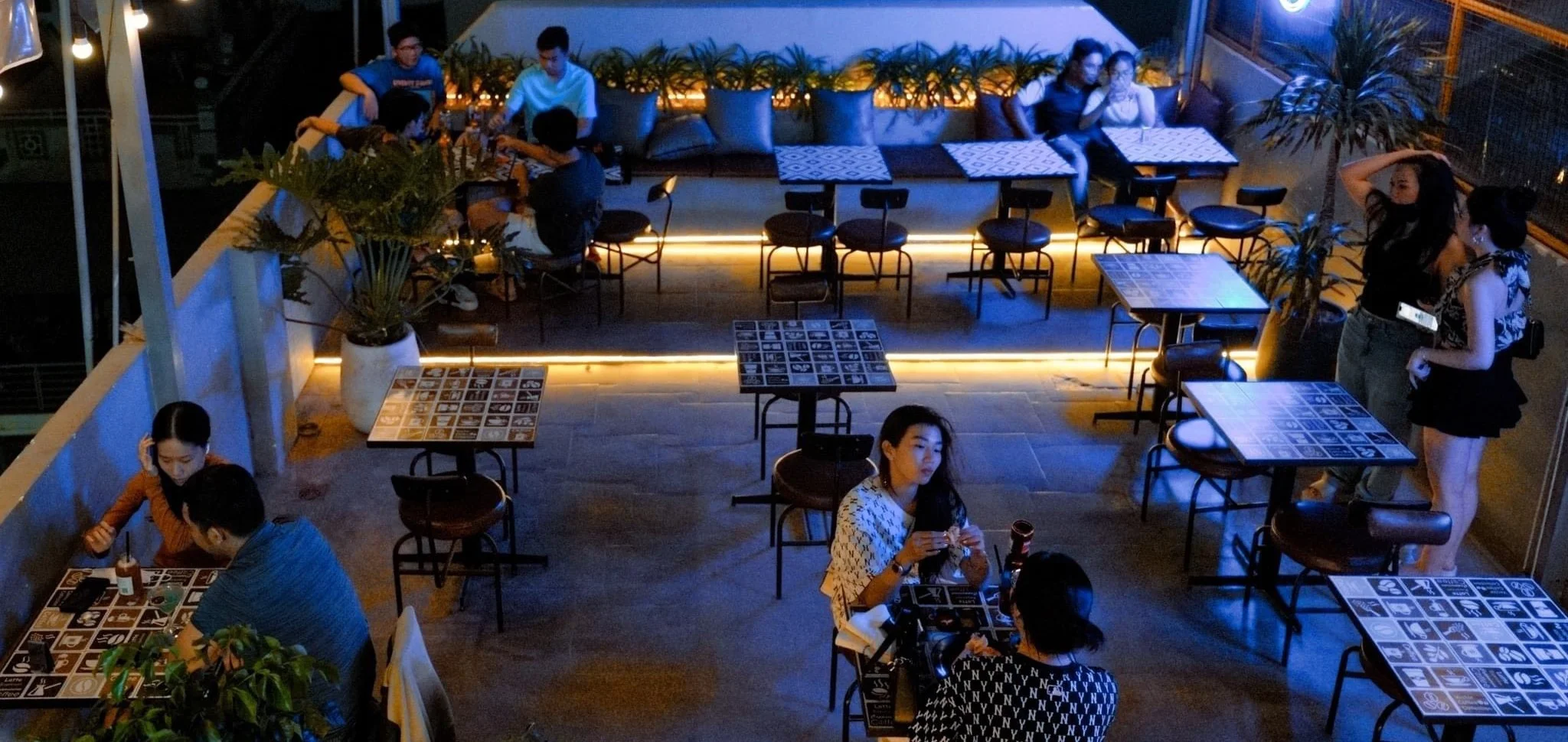 thi công nội thất quán nước