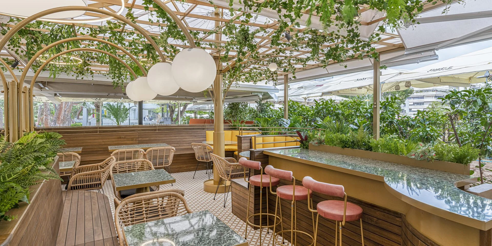 Thiết kế quán cafe sân vườn