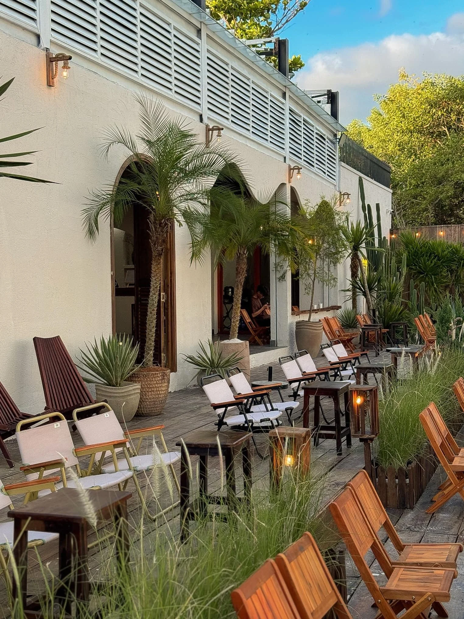 Thiết kế cafe sân vườn